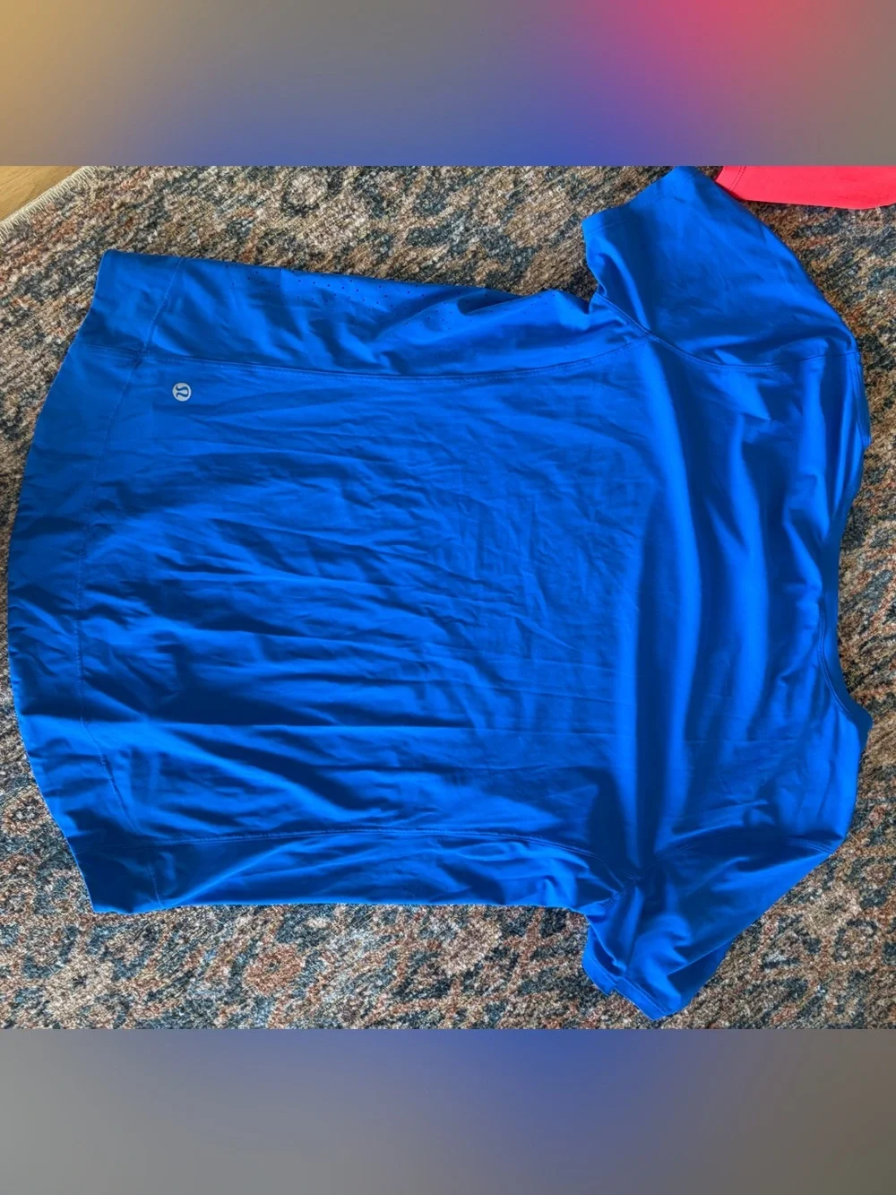 Lululemon workout shirt